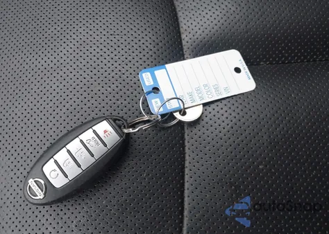 2017 Nissan Rogue Sl z USA, uszkodzony, nr VIN 5N1AT2MV6HC794988